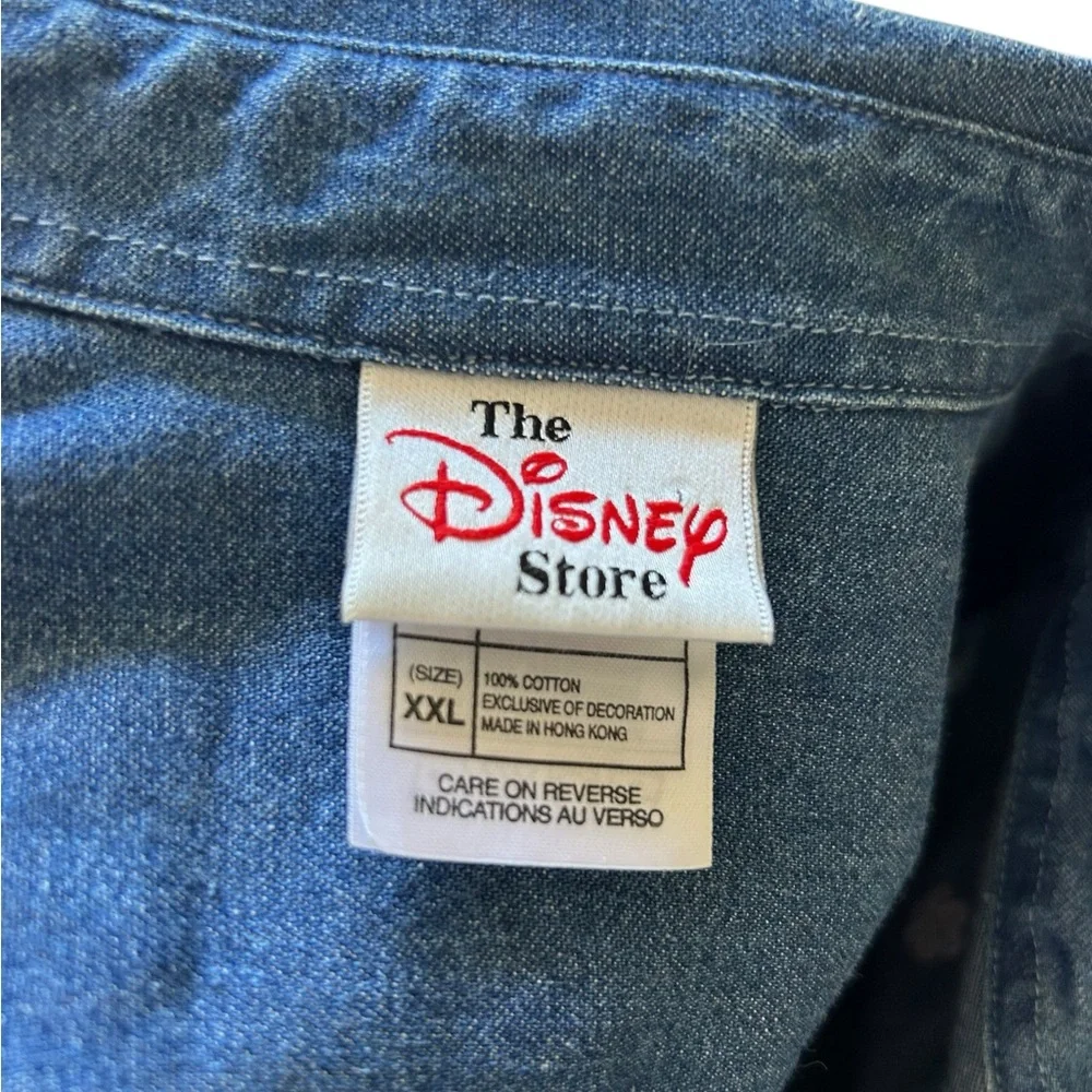 Disney Mickey Minnie Donald Daisy Embroidered XXL Heart Valentines Button-Up Top - Picture 8 of 11